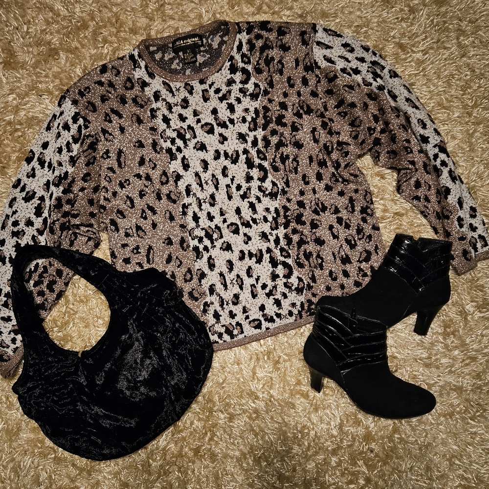 Vintage Lisa Originals Leopard Print Metallic Beaded Sweater